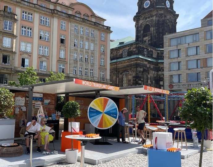 Das Bild zeigt den BIÖG-Stand auf dem Dresdner Stadtfest im Rahmen der World Transplant Games 2025.