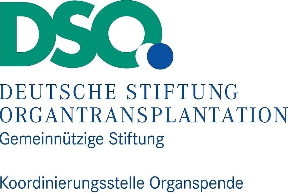 Zu sehen ist das grüne Logo der DSO. Darauf steht außerdem Deutsche Stiftung Organtransplantation, Gemeinnützige Stiftung und Koordinierungsstelle Organspende.